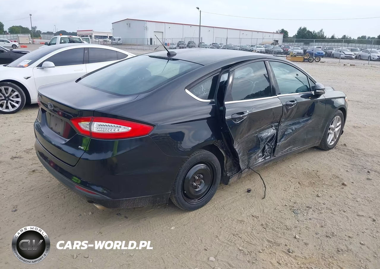 2014 Ford Fusion Se VIN:3FA6P0H7XER372174 - 4