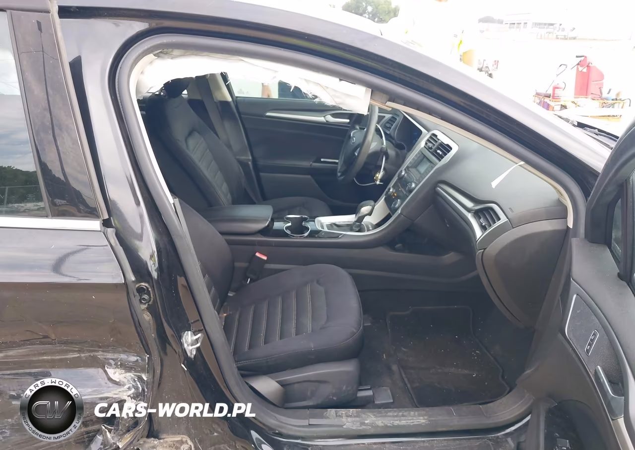 2014 Ford Fusion Se VIN:3FA6P0H7XER372174 - 5