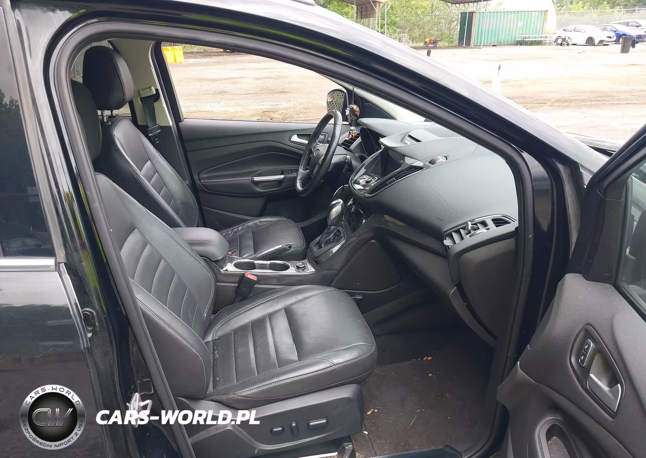 2016 Ford Escape Titanium VIN:1FMCU9JX4GUB10257 - 5