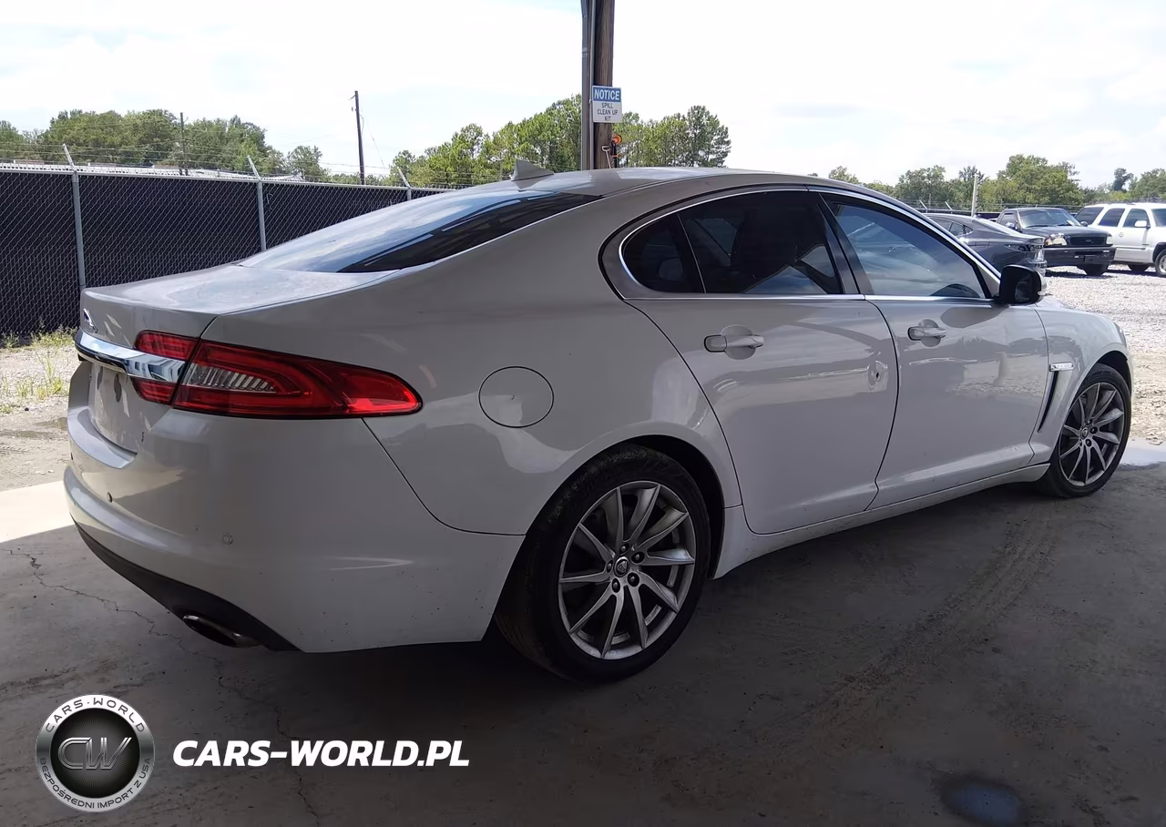 2013 Jaguar Xf I4 T VIN:SAJWA0ES0DPS73374 - 4