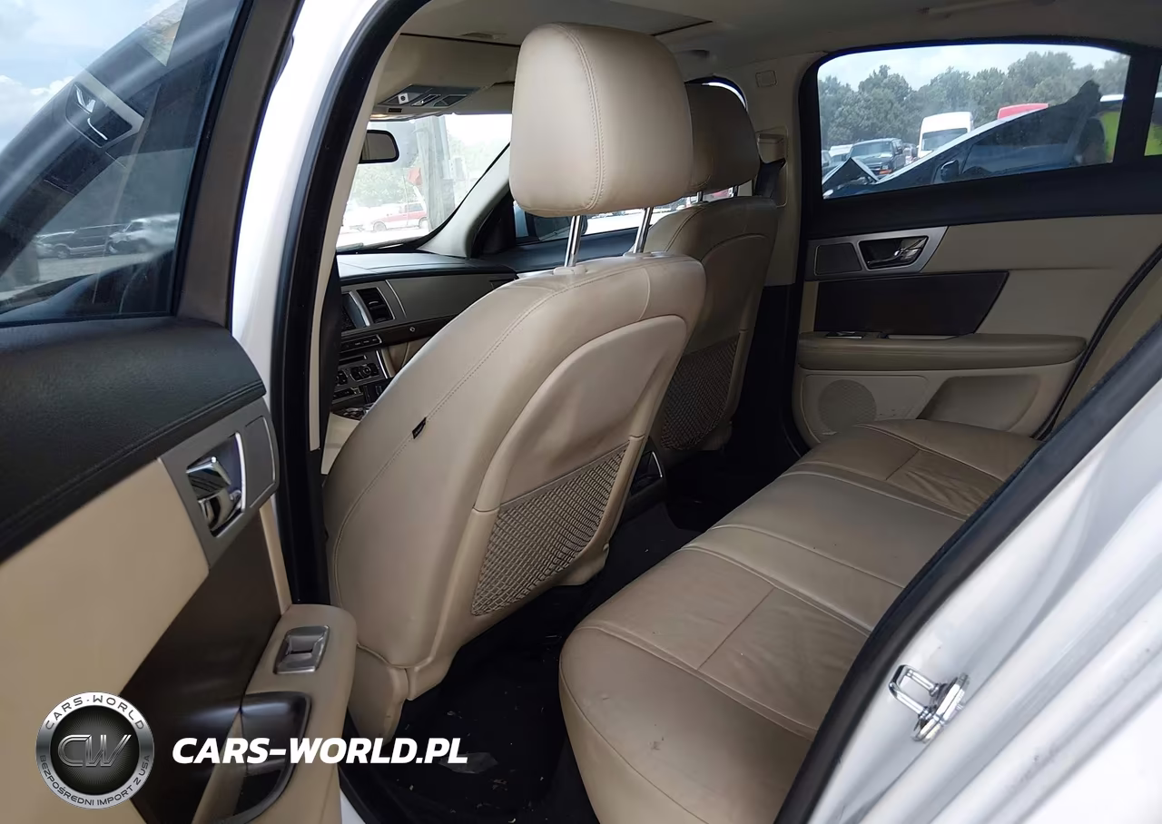 2013 Jaguar Xf I4 T VIN:SAJWA0ES0DPS73374 - 8