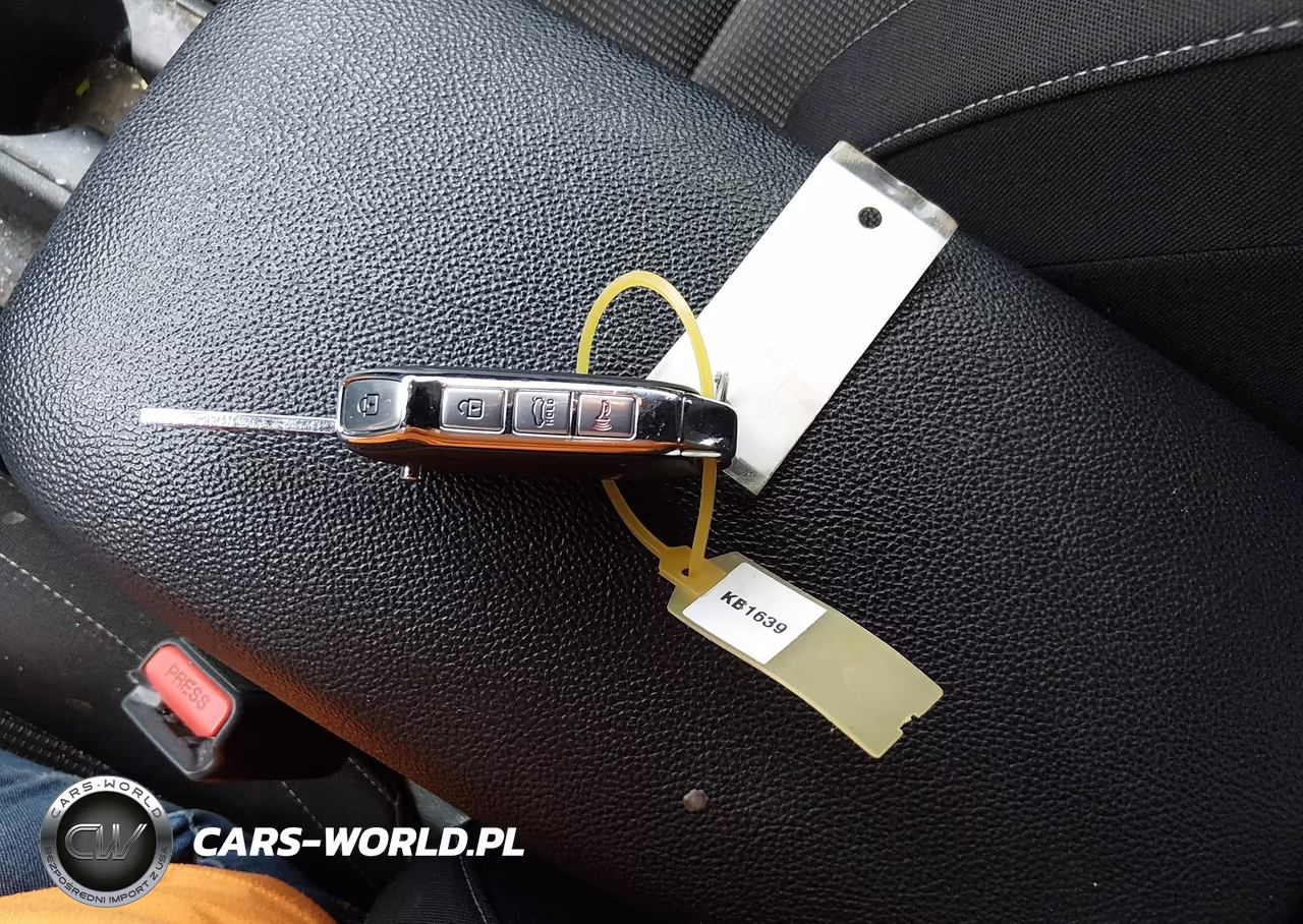 2019 Kia Forte Lxs VIN:3KPF24AD0KE131839 - 11