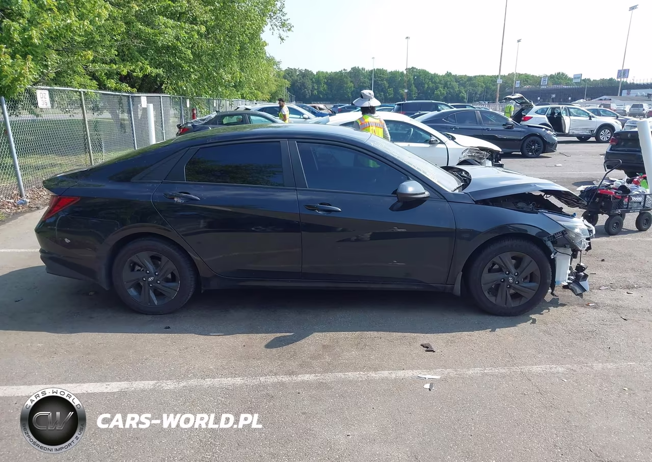 2023 Hyundai Elantra Sel VIN:KMHLM4AG4PU523153 - 13