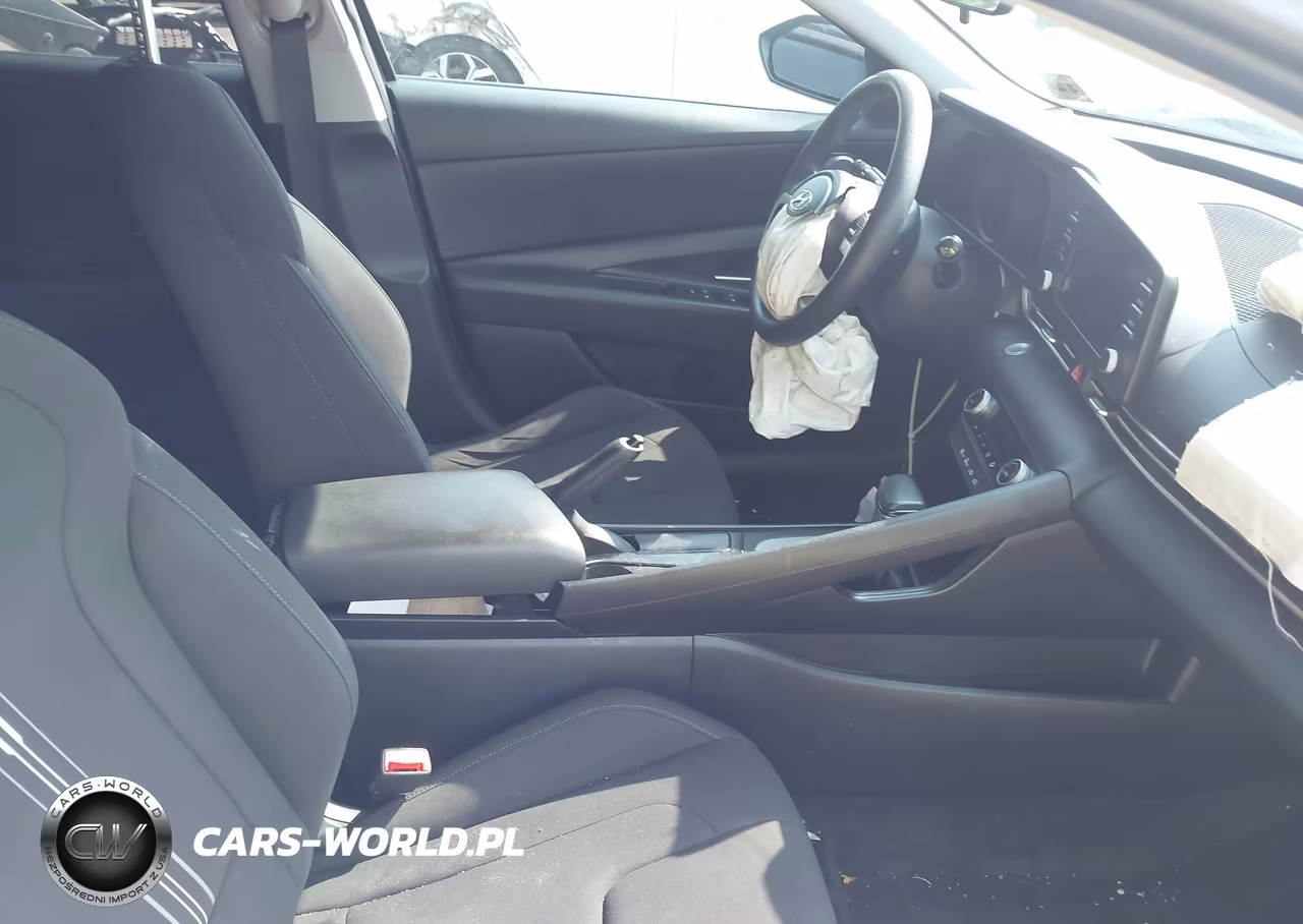 2023 Hyundai Elantra Sel VIN:KMHLM4AG4PU523153 - 5