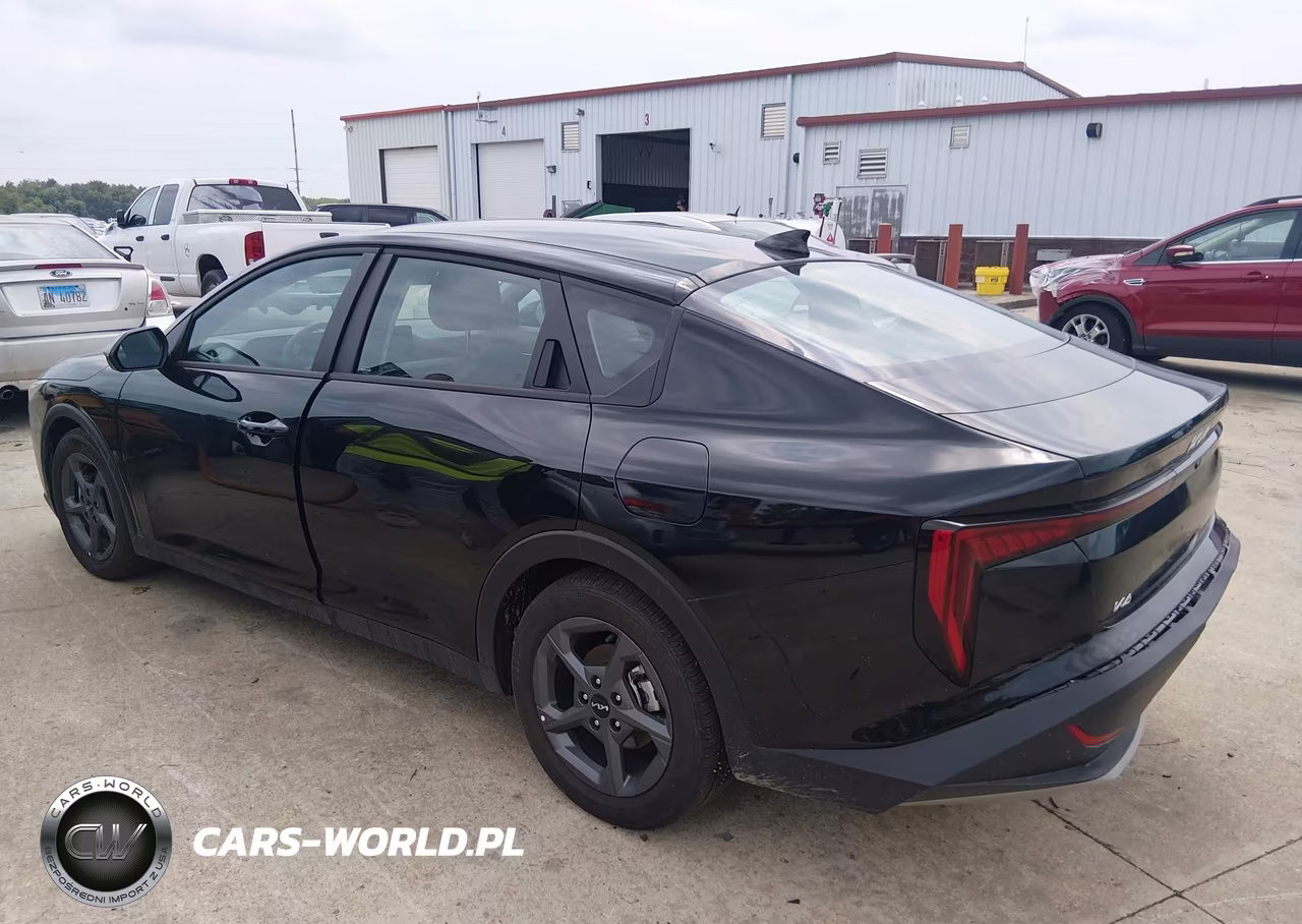 2026 Kia K4 Lxs VIN:3KPFT4DE5TE286583 - 3