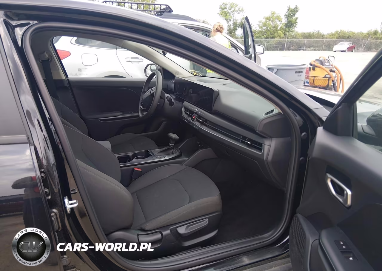 2026 Kia K4 Lxs VIN:3KPFT4DE5TE286583 - 5