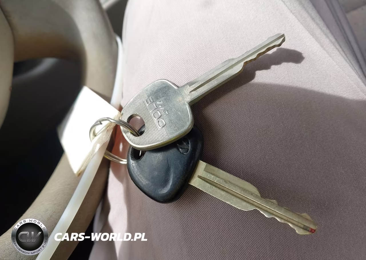 2002 Hyundai Accent L VIN:KMHCF35G22U202378 - 11