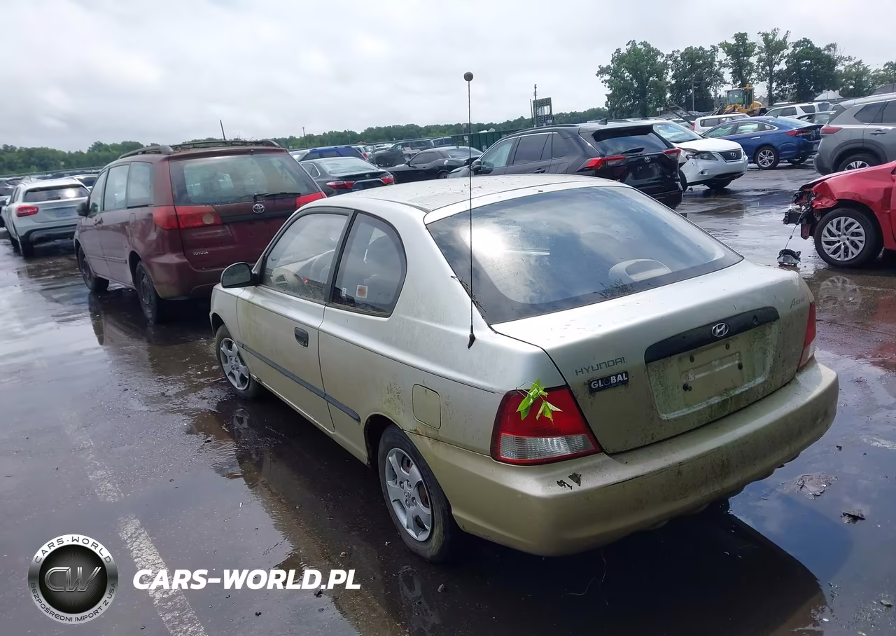 2002 Hyundai Accent L VIN:KMHCF35G22U202378 - 3
