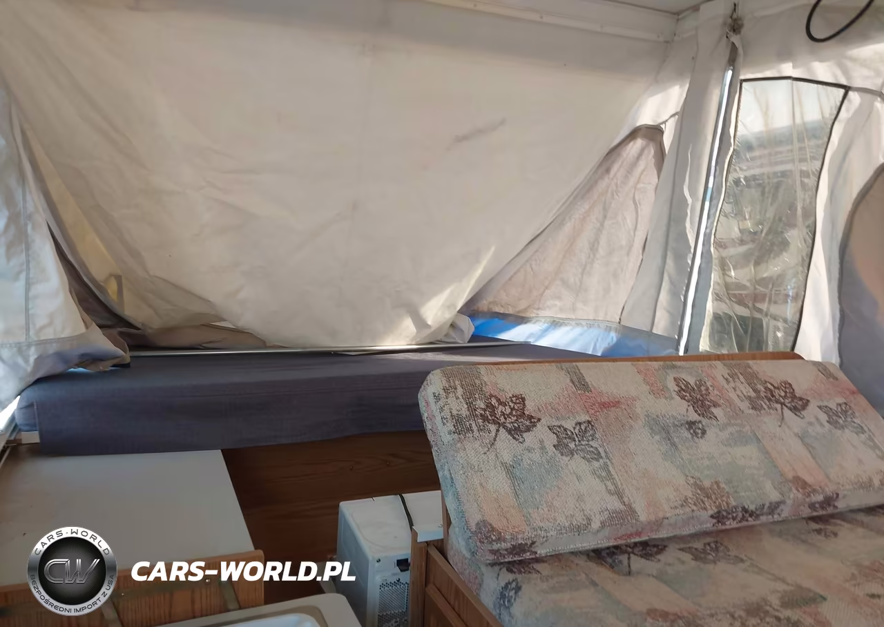 1998 Starcraft 13' Popup Trailer VIN:1SAAS01E2W1AE6546 - 8