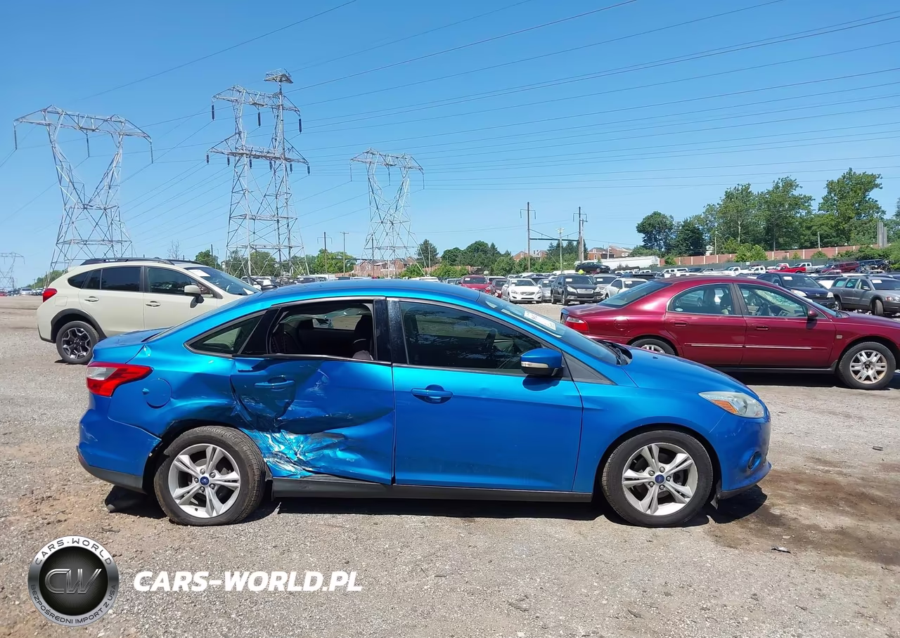 2014 Ford Focus Se VIN:1FADP3F23EL395682 - 13