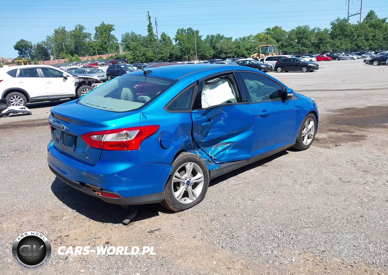 2014 Ford Focus Se VIN:1FADP3F23EL395682 - 6