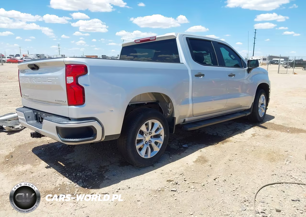 2020 Chevrolet Silverado C1500 Custom VIN:3GCPWBEH2LG340810 - 4