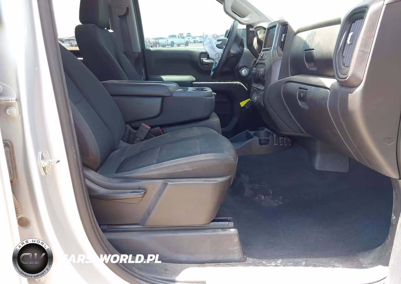 2020 Chevrolet Silverado C1500 Custom VIN:3GCPWBEH2LG340810 - 5
