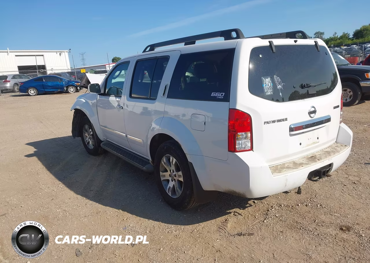 2011 Nissan Pathfinder Silver VIN:5N1AR1NB1BC611162 - 3