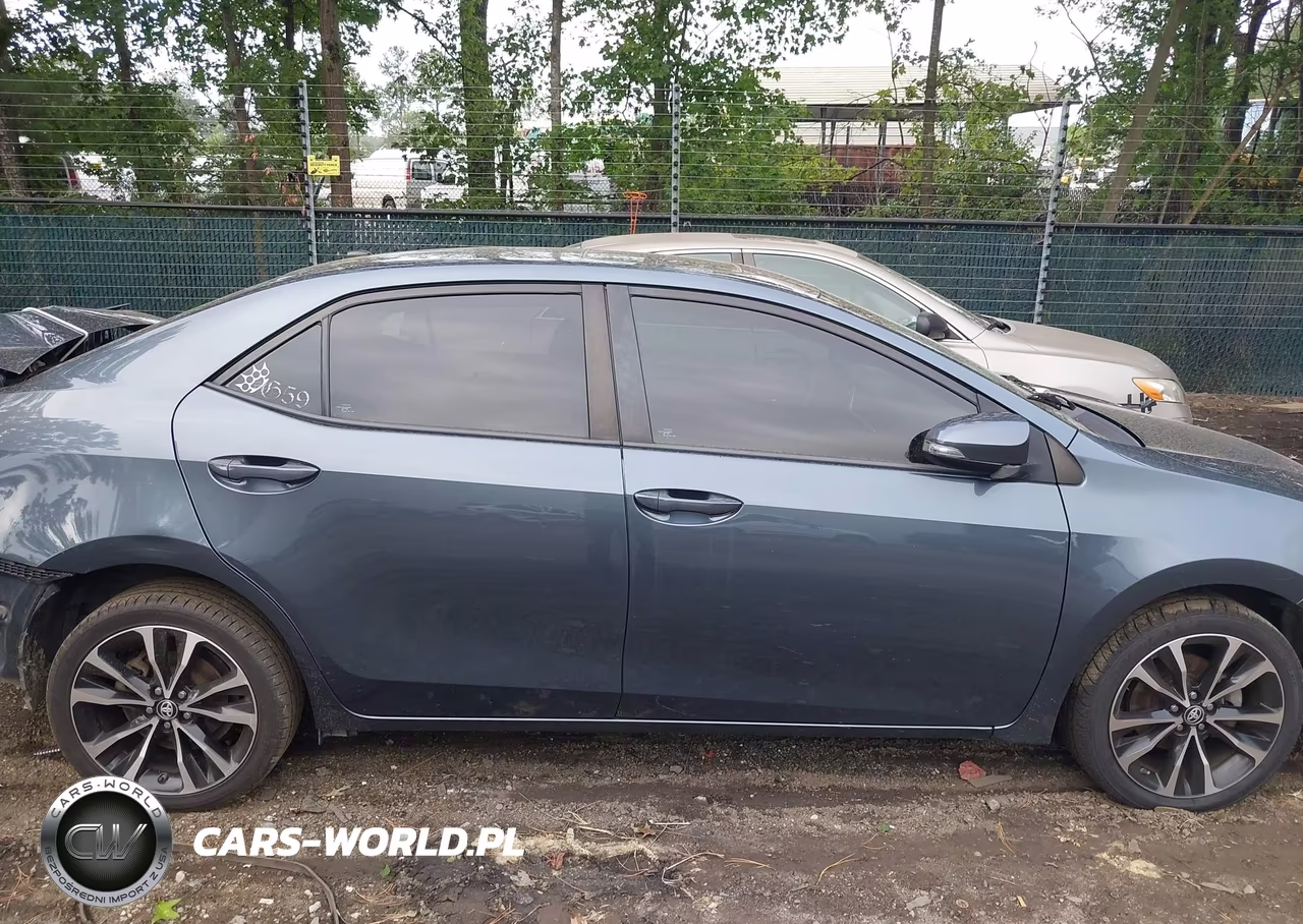 2018 Toyota Corolla Xse VIN:2T1BURHE0JC107073 - 13