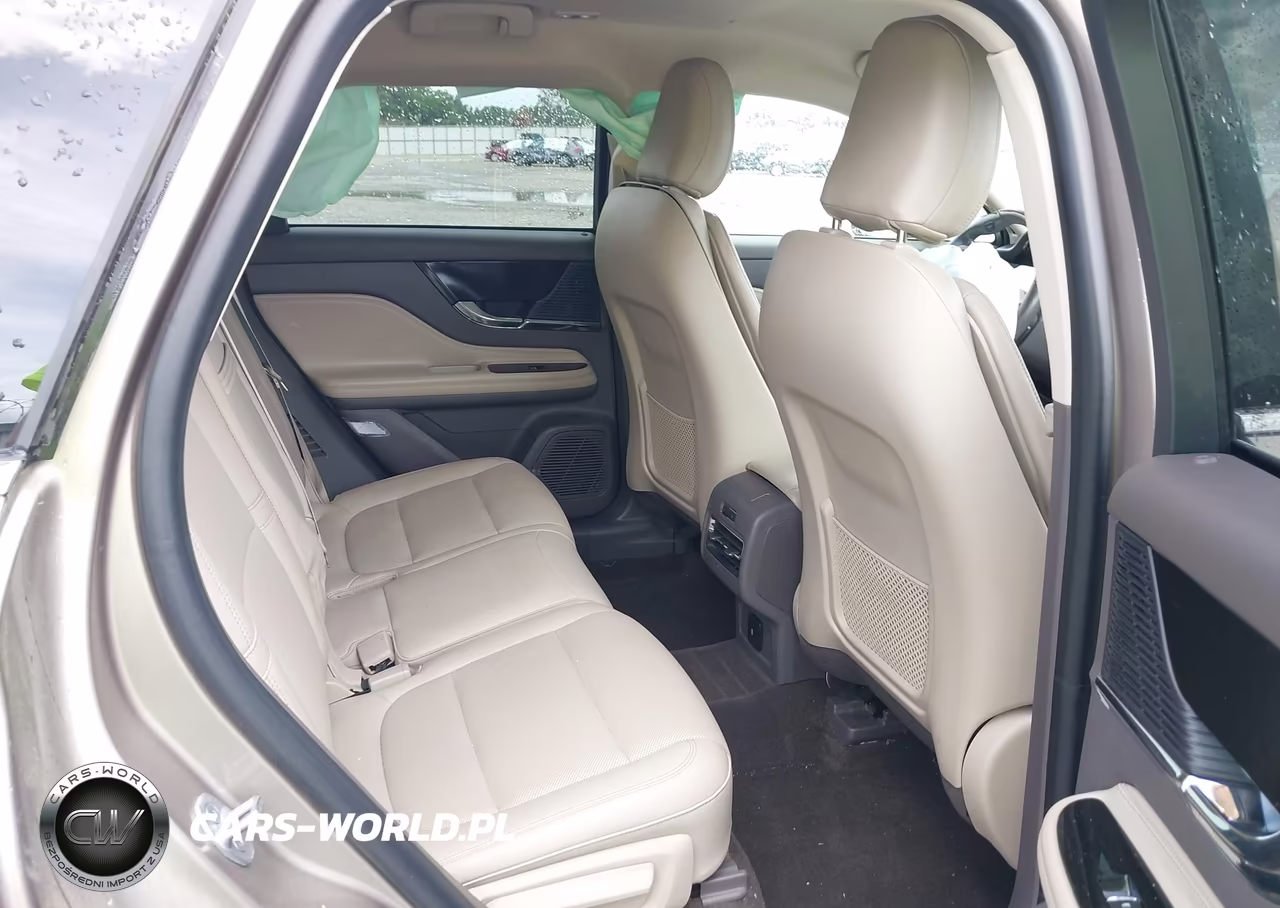 2021 Lincoln Corsair Standard VIN:5LMCJ1C93MUL08989 - 8