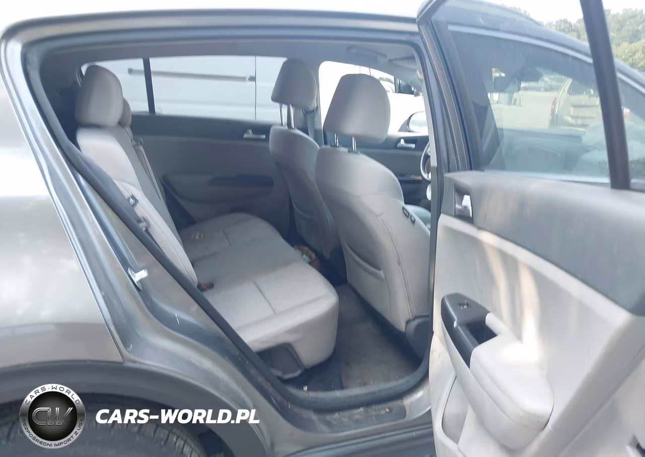 2018 Kia Sportage Lx VIN:KNDPMCAC7J7407044 - 8