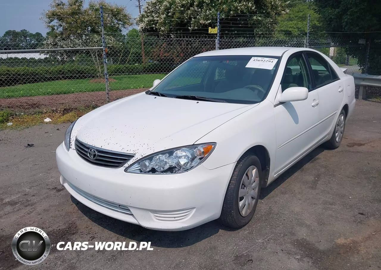 2005 Toyota Camry Le VIN:4T1BE30K25U428757 - 2