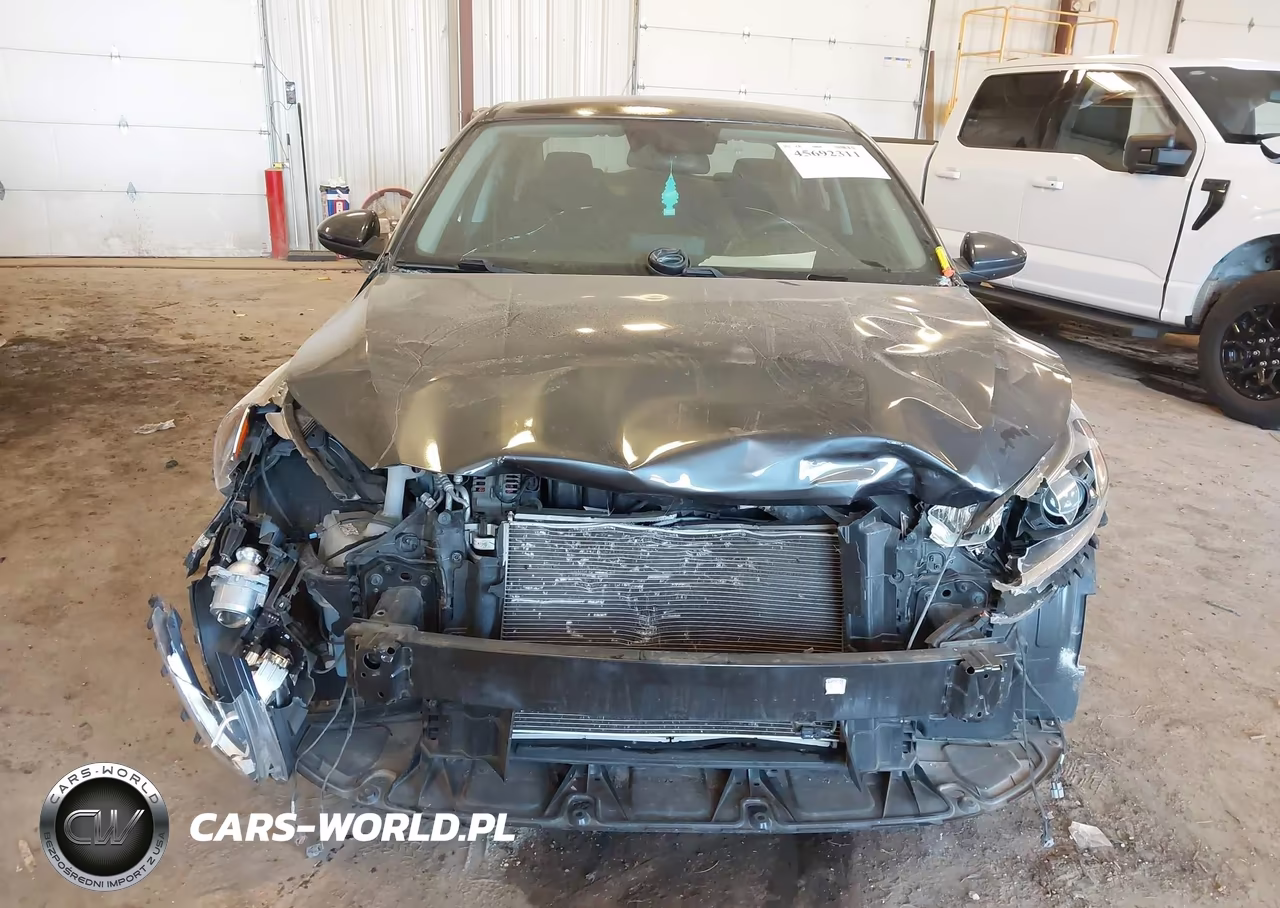 2019 Kia Forte Lxs VIN:3KPF24AD1KE077077 - 12