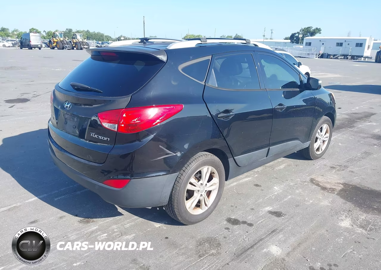 2012 Hyundai Tucson Gls VIN:KM8JU3AC8CU467839 - 4