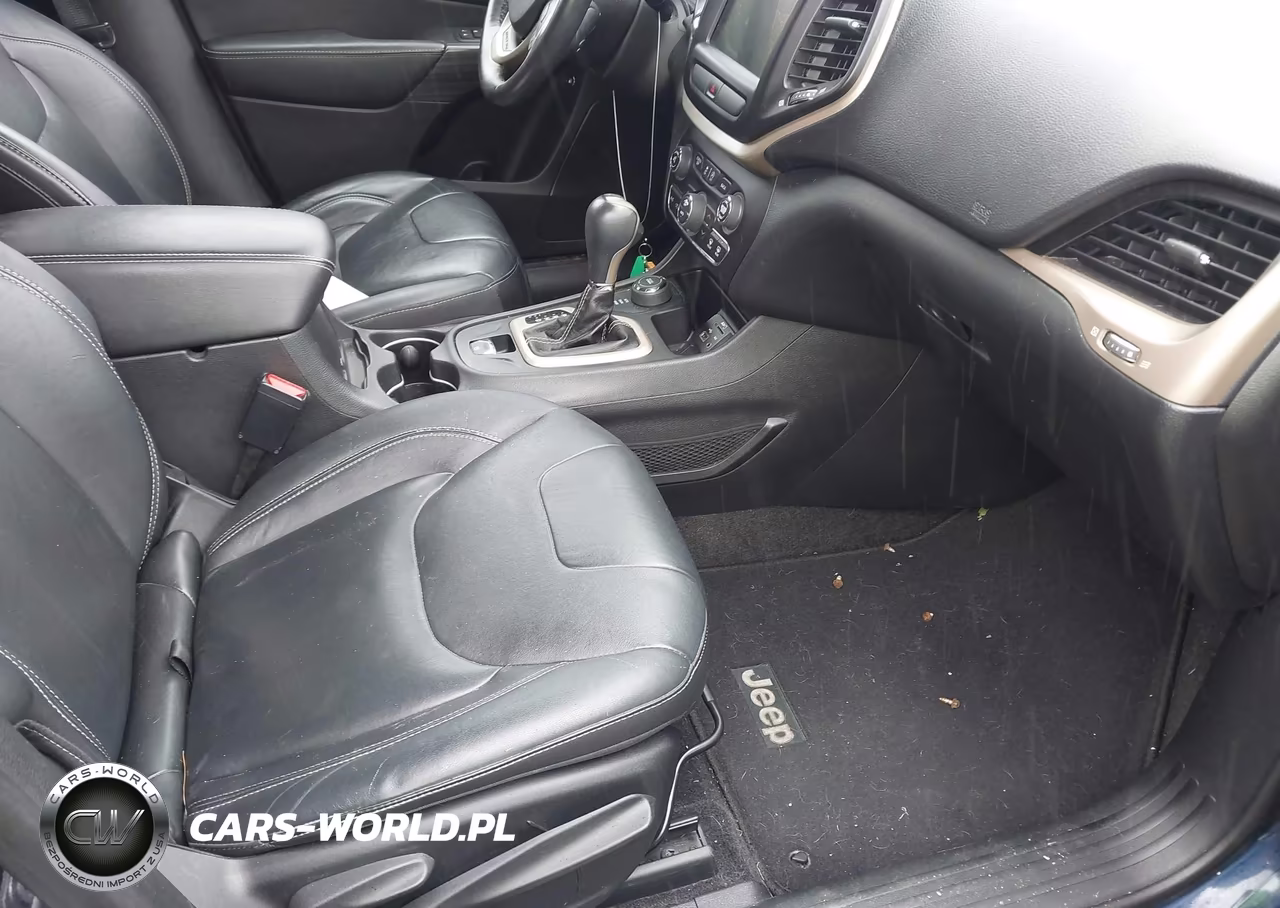 2015 Jeep Cherokee Limited VIN:1C4PJMDSXFW711077 - 5