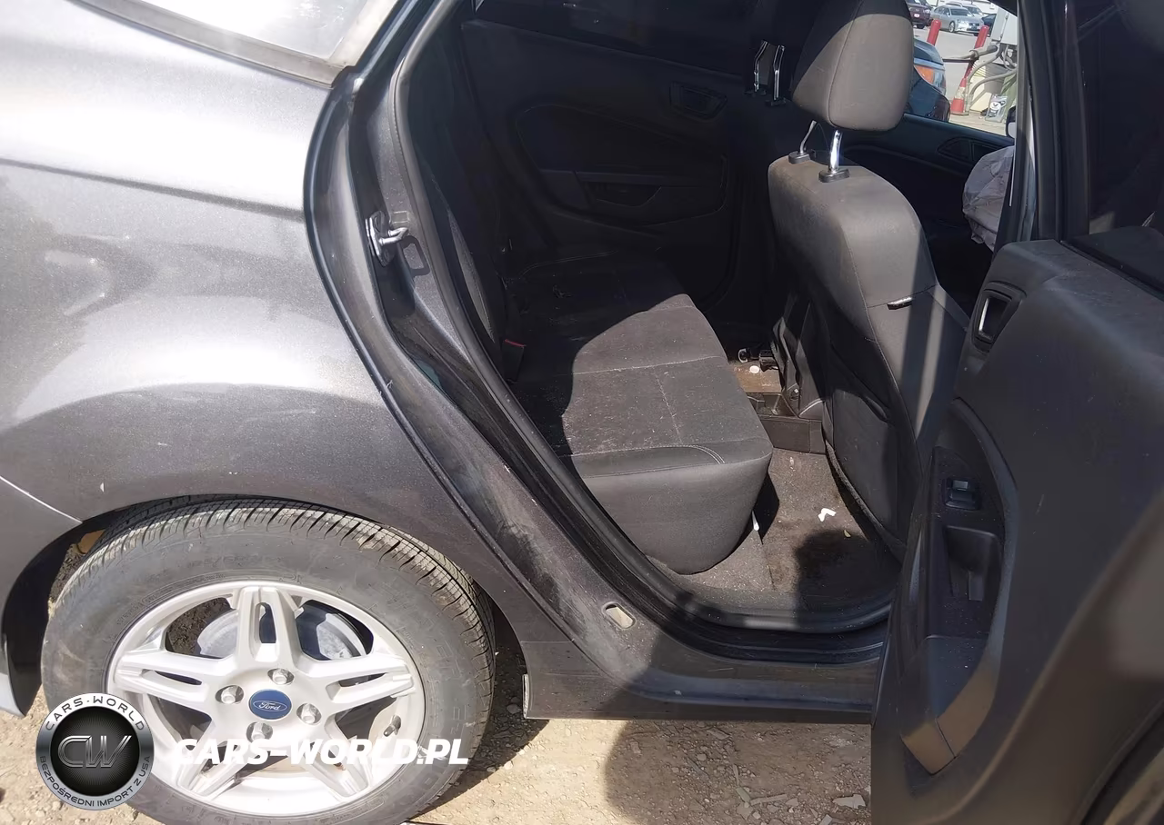 2018 Ford Fiesta Se VIN:3FADP4BJ8JM122927 - 8