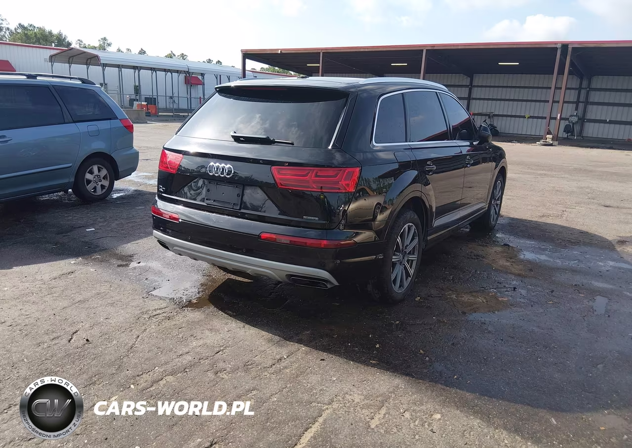 2017 Audi Q7 2.0T Premium VIN:WA1LHAF72HD046928 - 4