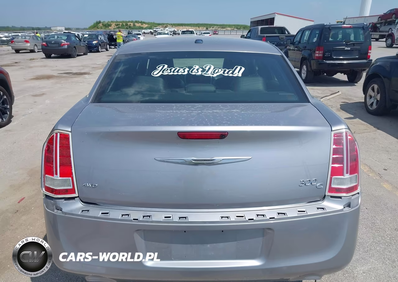 2013 Chrysler 300C Awd VIN:2C3CCAKG1DH633973 - 16
