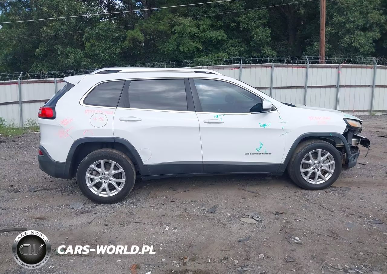 2015 Jeep Cherokee Latitude VIN:1C4PJLCB5FW770999 - 13