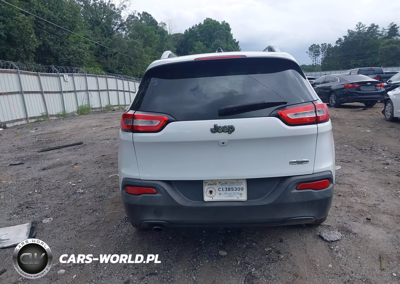 2015 Jeep Cherokee Latitude VIN:1C4PJLCB5FW770999 - 16