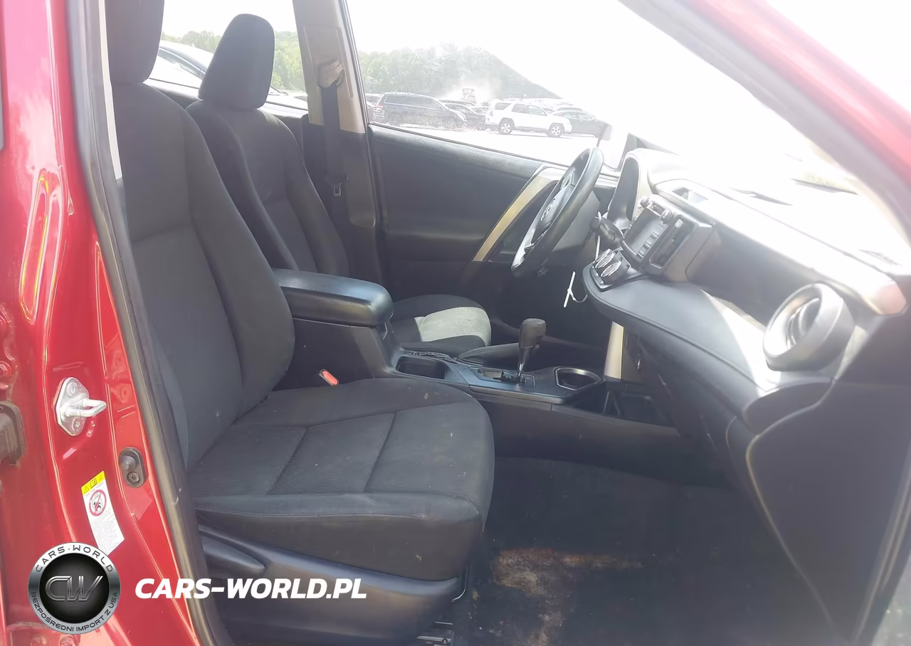 2017 Toyota Rav4 Le VIN:JTMZFREV6HJ117361 - 5
