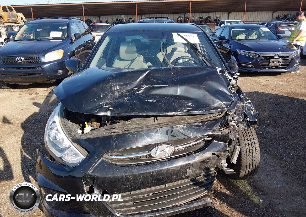 2015 Hyundai Accent Gls VIN:KMHCT4AE0FU823479 - 12