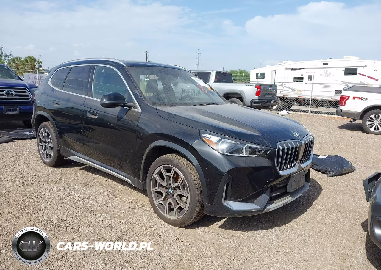 2026 BMW X1 xDrive28I VIN:WBX73EF02T5400663 - 1