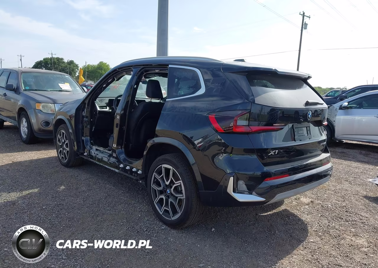 2026 BMW X1 xDrive28I VIN:WBX73EF02T5400663 - 3