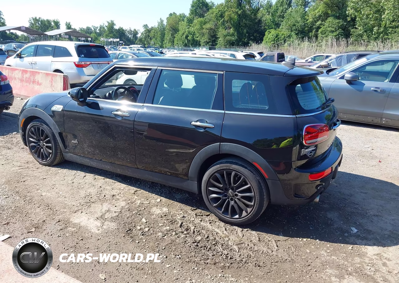 2020 Mini Clubman Cooper S VIN:WMWXJ1C05L2L44216 - 3