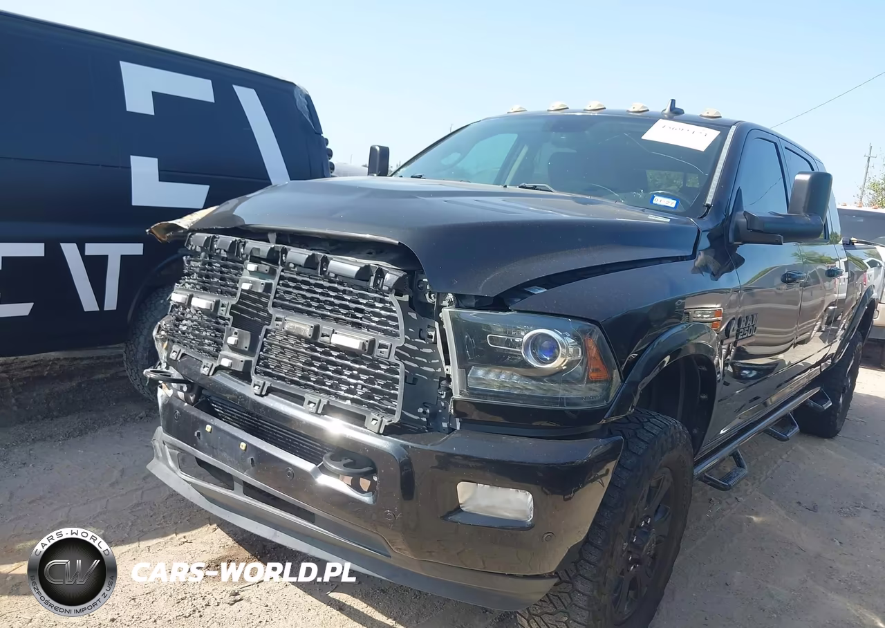 2016 Ram 2500 Laramie VIN:3C6UR5NL7GG211216 - 2