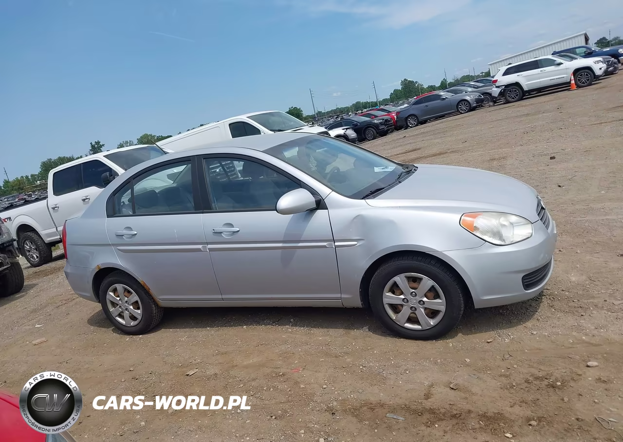 2009 Hyundai Accent Gls VIN:KMHCN46C89U342059 - 13