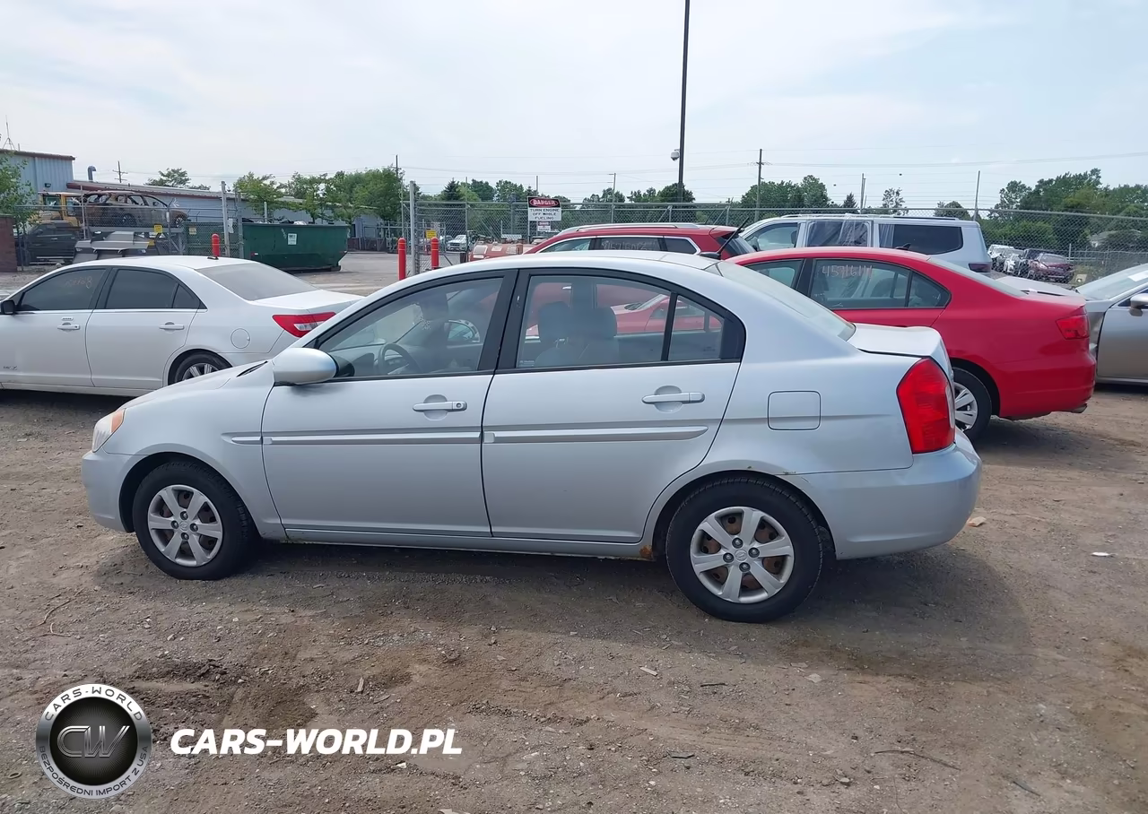 2009 Hyundai Accent Gls VIN:KMHCN46C89U342059 - 14