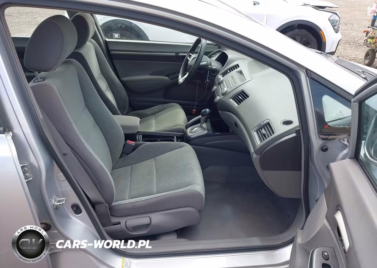 2010 Honda Civic Lx VIN:19XFA1F55AE086124 - 5