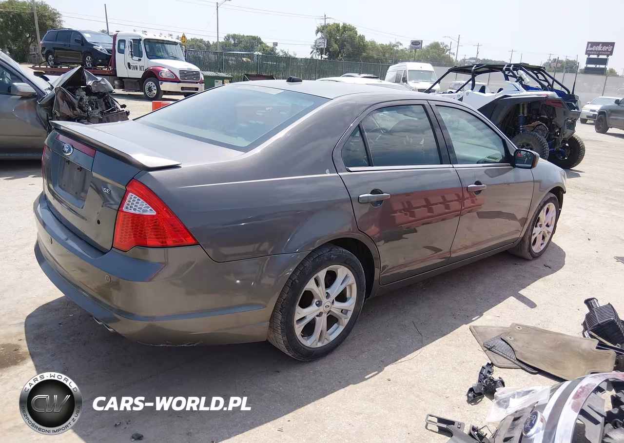 2012 Ford Fusion Se VIN:3FAHP0HA3CR294578 - 4