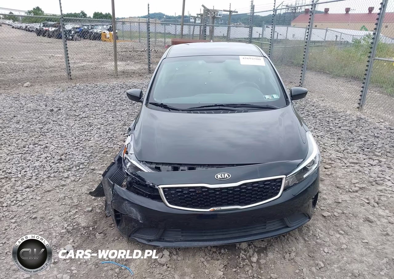 2017 Kia Forte Lx VIN:3KPFK4A70HE099882 - 12
