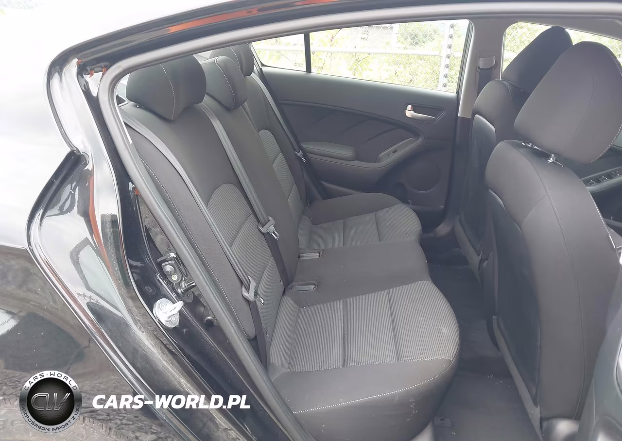 2017 Kia Forte Lx VIN:3KPFK4A70HE099882 - 8