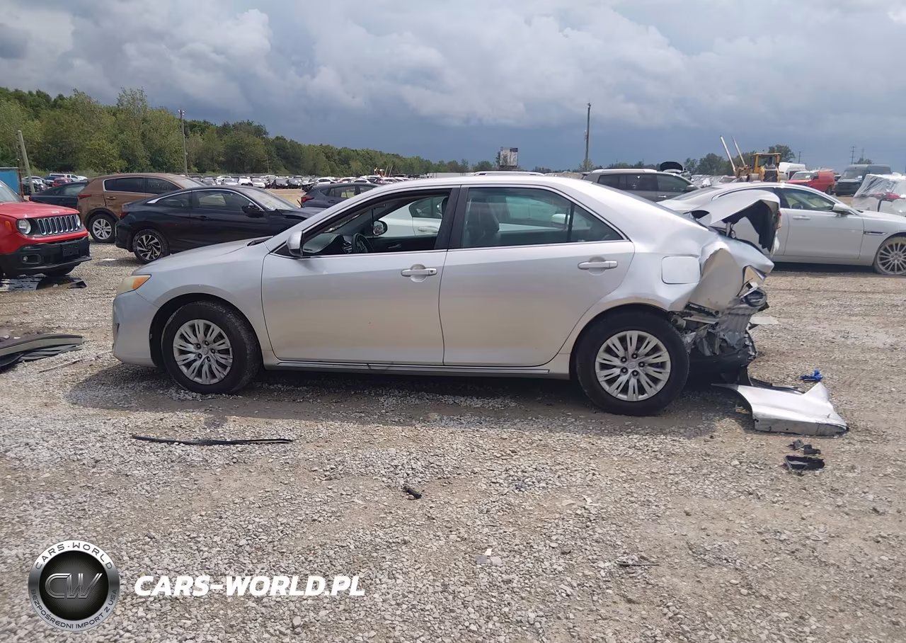 2012 Toyota Camry Le VIN:4T4BF1FK8CR210561 - 14