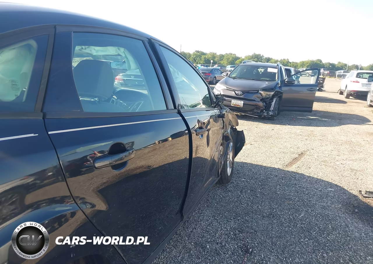 2013 Ford Focus Se VIN:1FADP3F29DL375922 - 6