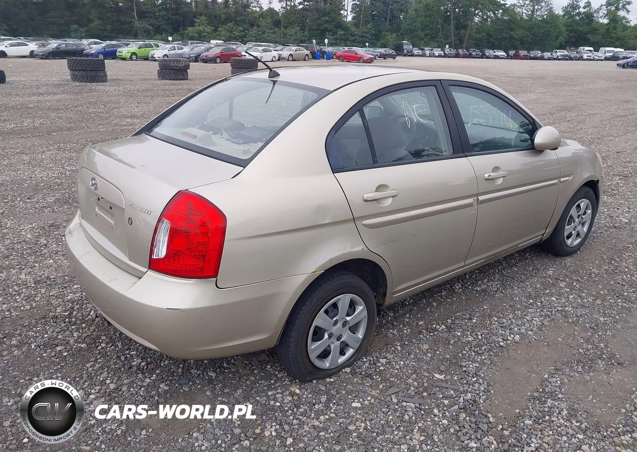 2006 Hyundai Accent Gls VIN:KMHCN46C46U011345 - 4
