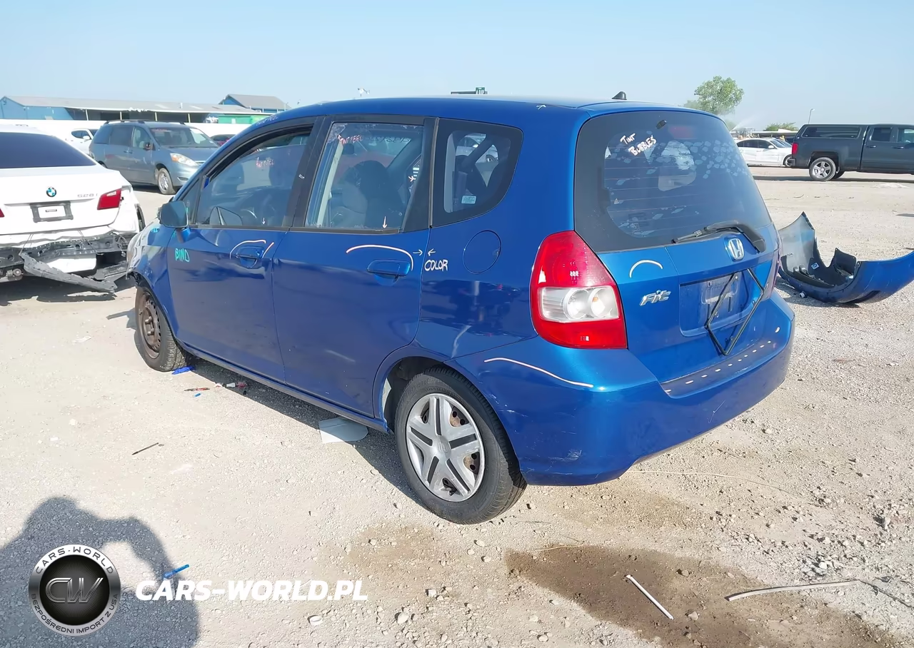2007 Honda Fit VIN:JHMGD38417S035834 - 3