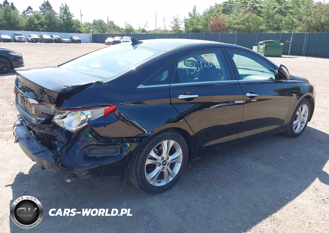 2011 Hyundai Sonata Limited VIN:5NPEC4ACXBH091880 - 4