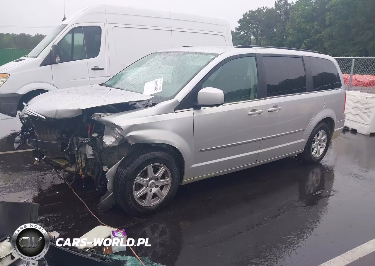 2010 Chrysler Town & Country Touring VIN:2A4RR5D1XAR460460 - 2