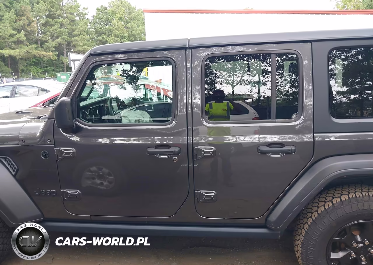 2021 Jeep Wrangler Unlimited Willys 4X4 VIN:1C4HJXDN3MW521926 - 14