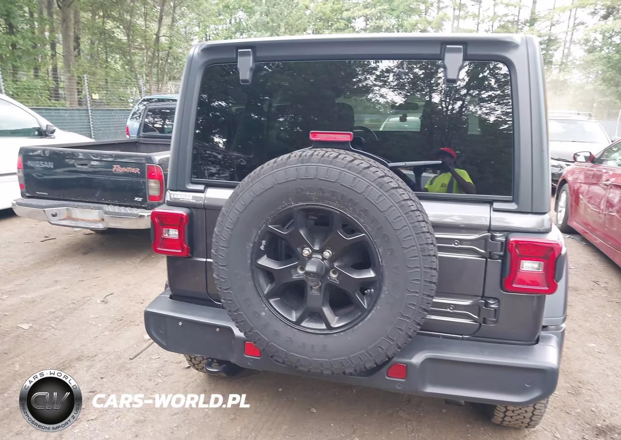 2021 Jeep Wrangler Unlimited Willys 4X4 VIN:1C4HJXDN3MW521926 - 16